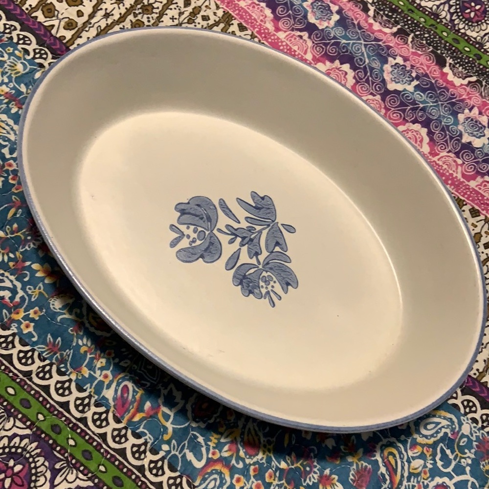 Pfaltzgraff Yorktowne Oval Dish AS IS